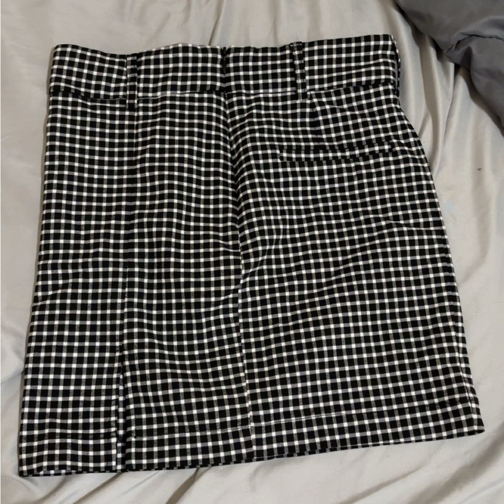 Classic Black and White Checkered Skirt